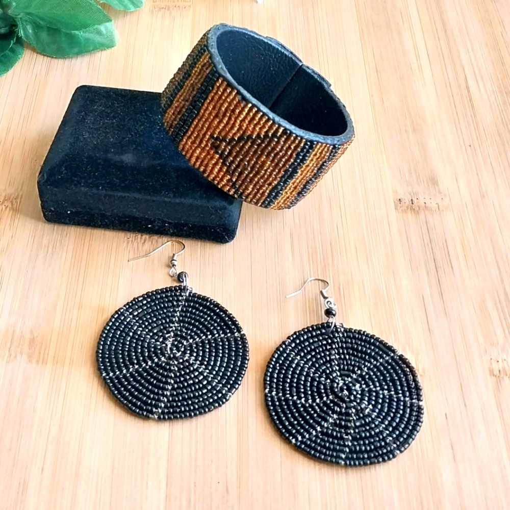 2PC Beautiful Kenyan Beaded Bracelet Set